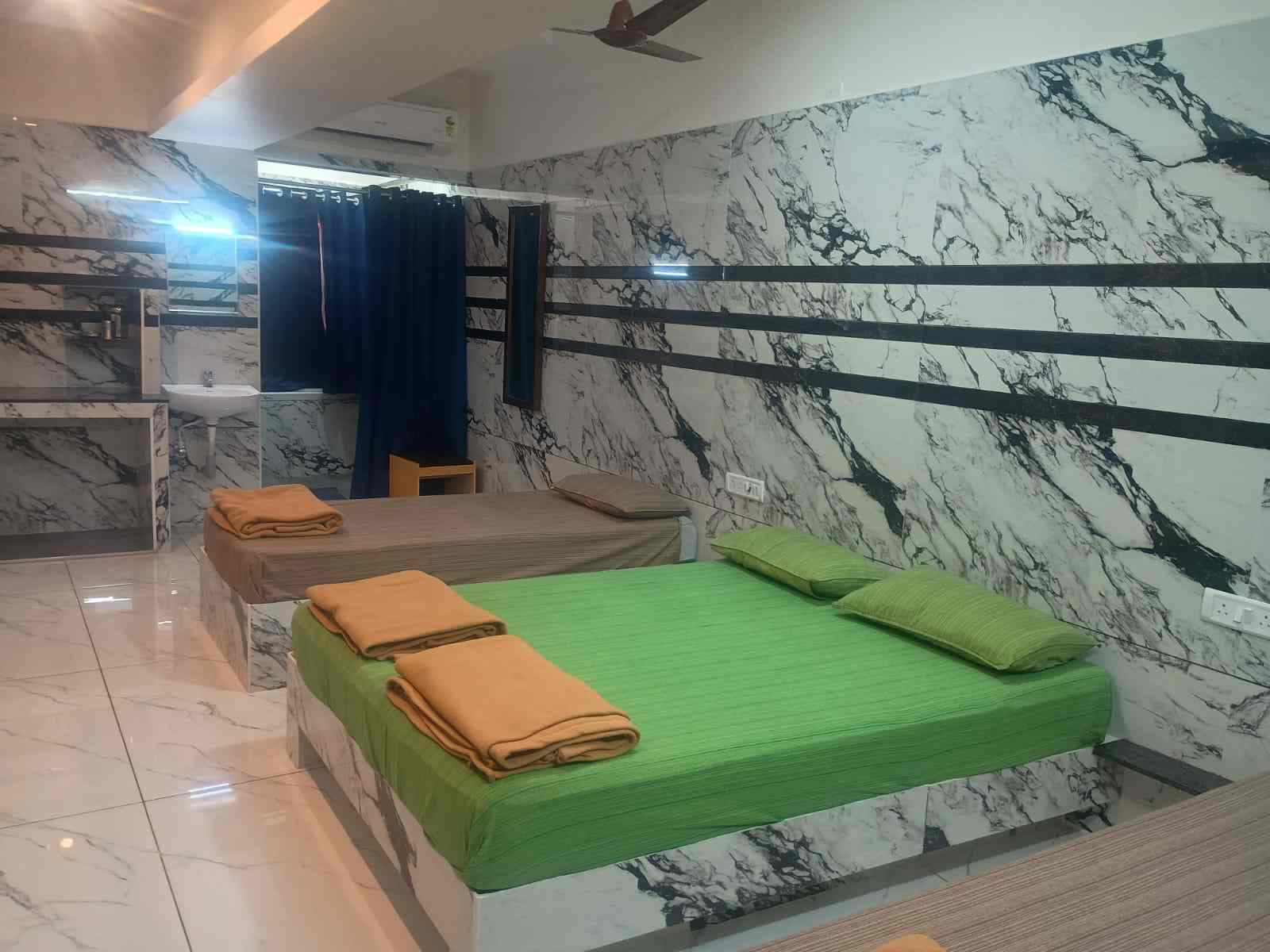 Suite room